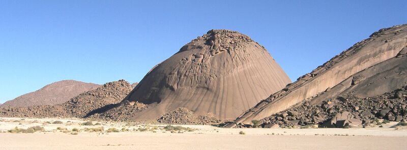 Volkanische Formationen in "Tmakaten" in Tafadast